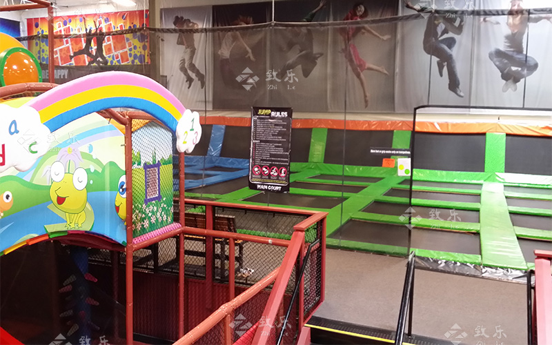 兒童蹦床設備