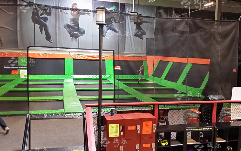 蹦蹦床國外案例