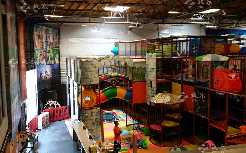 兒童淘氣堡樂園