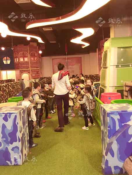 其實不管什麽行業，想要得到人們的滿足，就需要在自身的創新能力上有突破，兒童樂園怎麽樣?完善的管理，先進的技術，專業的工程設計，不斷研發出一批集益智、娛樂、健身爲一體的新産品，目前擁有淘氣堡、室内外兒童遊樂設備、戶外拓展訓練設備等，産品遍及全國各地，遠銷海外。