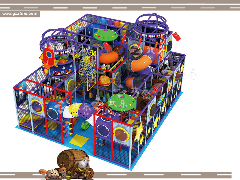 小型太空淘氣堡設備