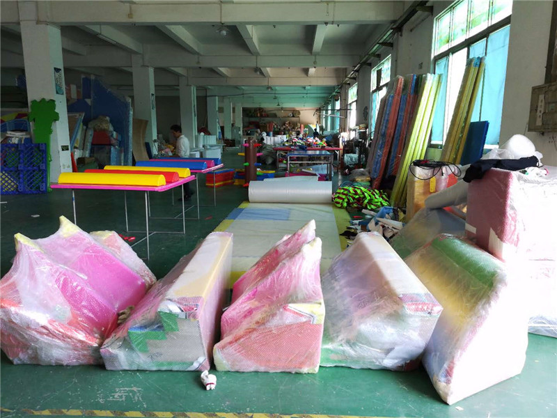 淘氣堡,室内淘氣堡,室内淘氣堡兒童樂園,室内水上樂園,淘氣堡廠家,淘氣堡設計,室内兒童樂園設備,兒童樂園廠家,超級蹦床,蹦床主題公園